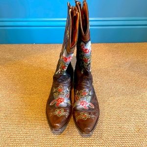 Old Gringo Cowboy Boots - Only worn once!